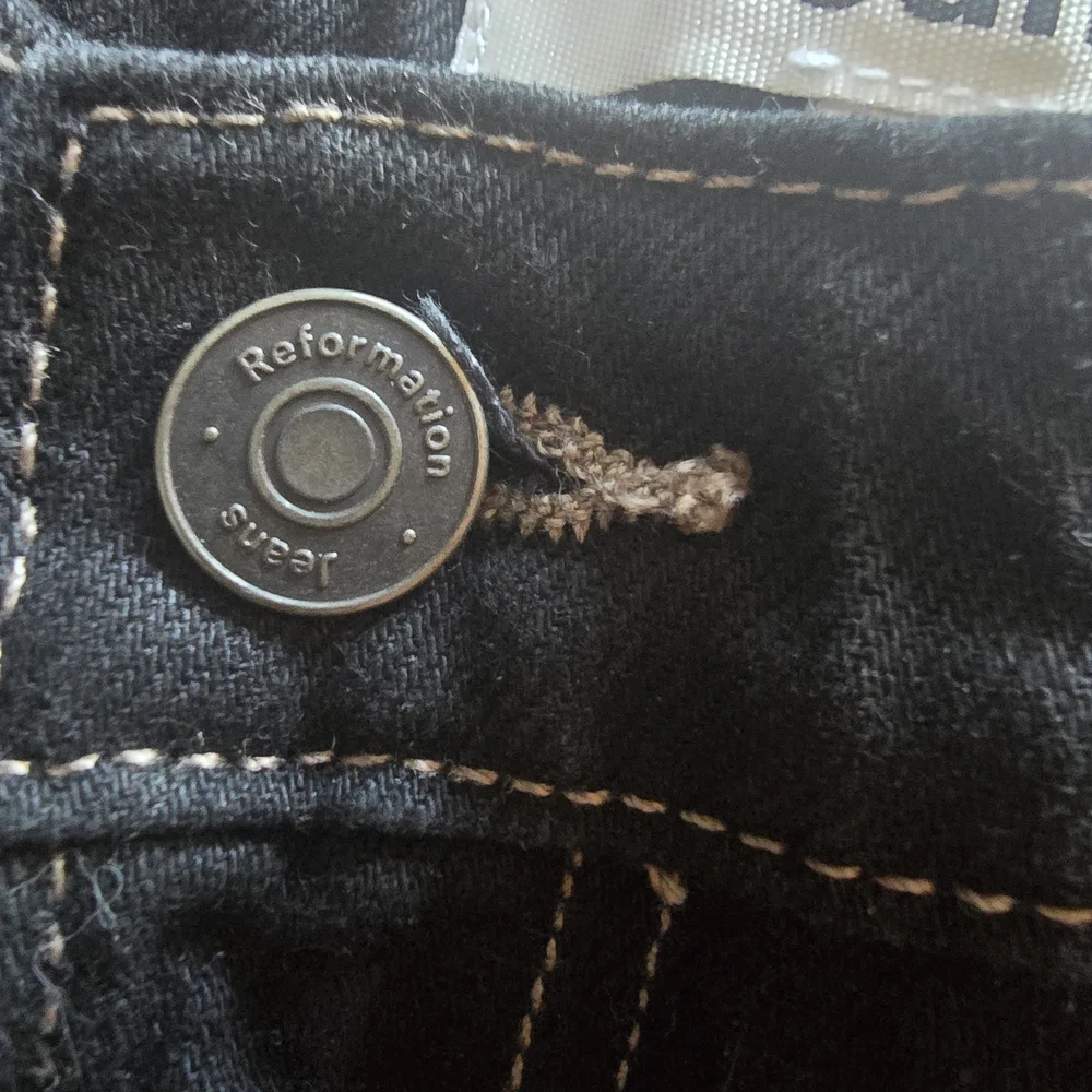 Reformation Alyssa High Rise Wide Leg Long Jeans, Size 32 - Picture 13 of 13